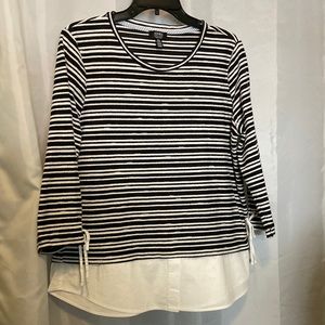 Jones New York Women’s Black/White Stripe Top/Tunic,Long sleeves